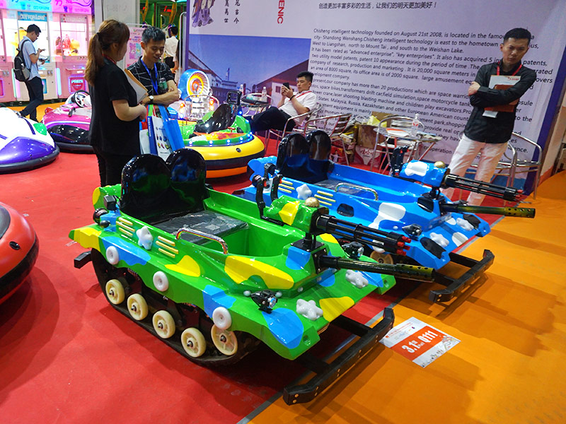 電動(dòng)坦克車(chē)02